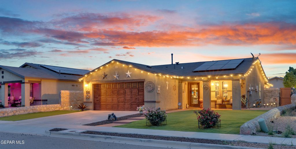 724 Villa Romero Drive, Horizon City, TX 79928