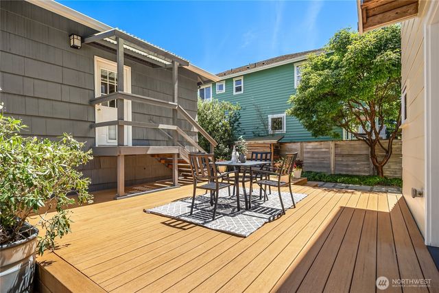 6719 9th Avenue NW, Seattle, WA 98117