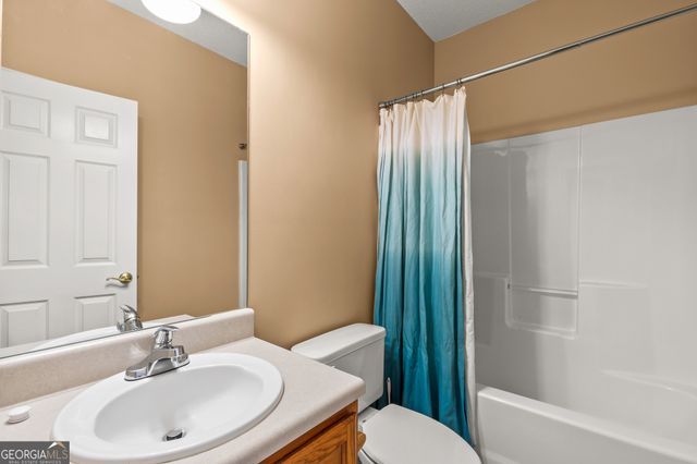 1050 Brittany Way, Fayetteville, GA 30214