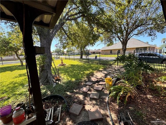1813 23rd Place, Mission, TX 78572