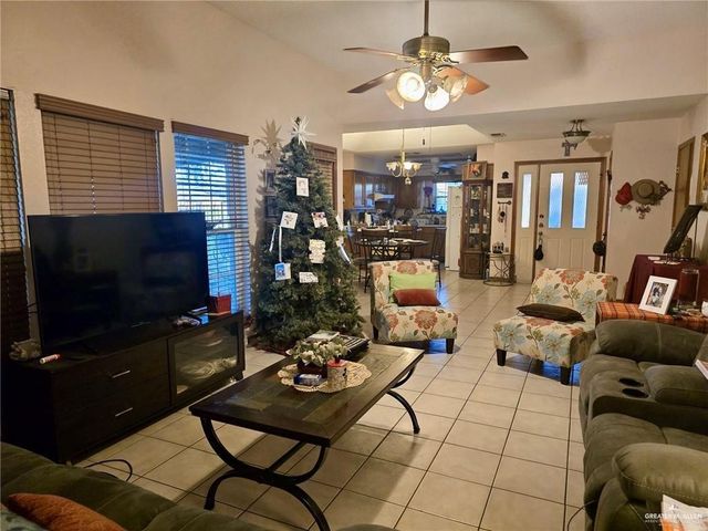 1813 23rd Place, Mission, TX 78572