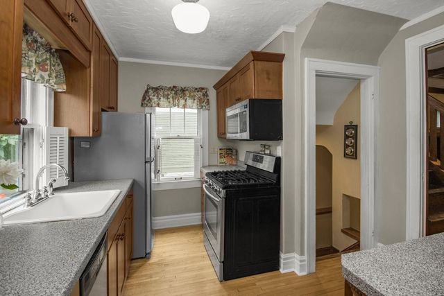 1327 Fairmount Avenue, Saint Paul, MN 55105