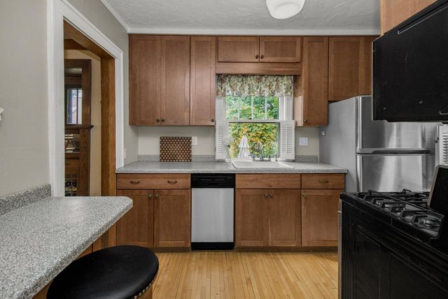 1327 Fairmount Avenue, Saint Paul, MN 55105