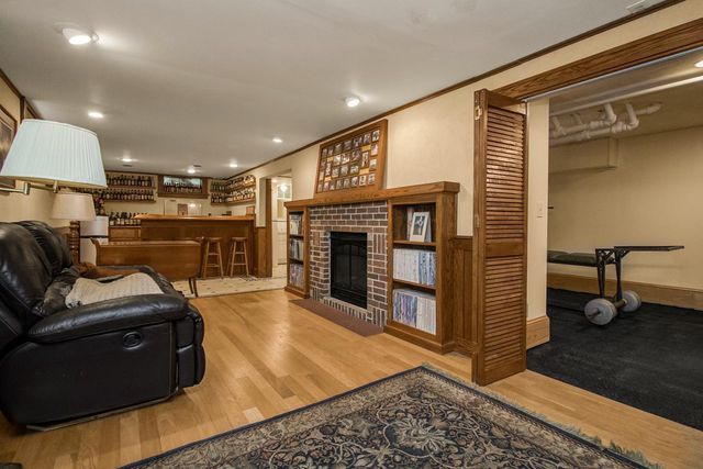 1327 Fairmount Avenue, Saint Paul, MN 55105