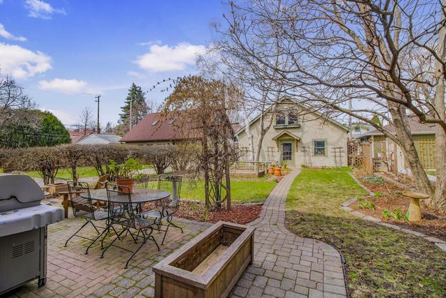 1327 Fairmount Avenue, Saint Paul, MN 55105