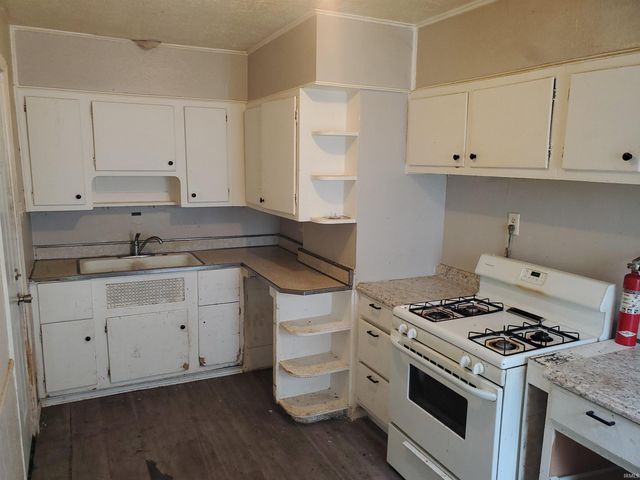 1609 N Brookfield Street, South Bend, IN 46628