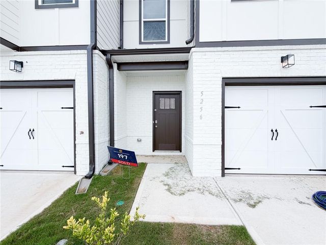 5256 Magnolia Grove Way, Gainesville, GA 30504