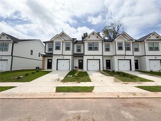 5256 Magnolia Grove Way, Gainesville, GA 30504