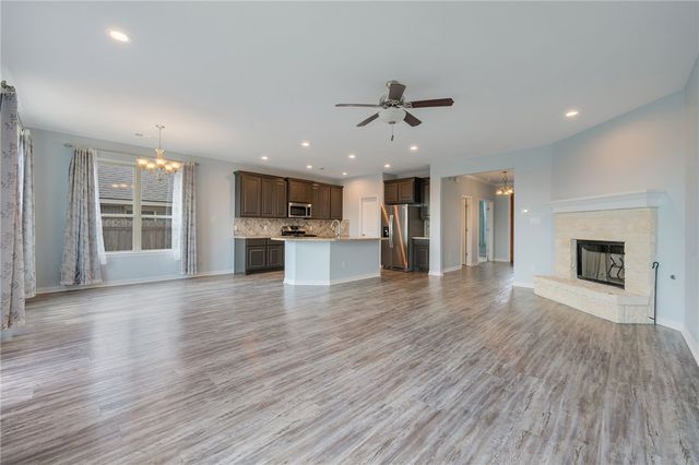 6336 Spartan Drive, College Station, TX 77845