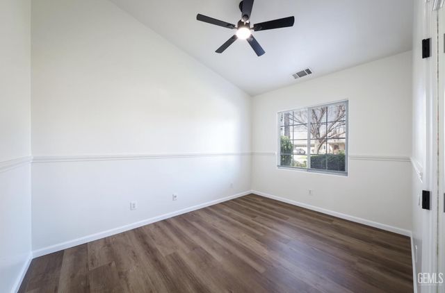 5109 Silver Clover Avenue, Bakersfield, CA 93313