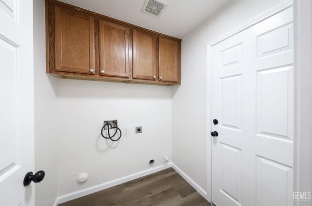 5109 Silver Clover Avenue, Bakersfield, CA 93313