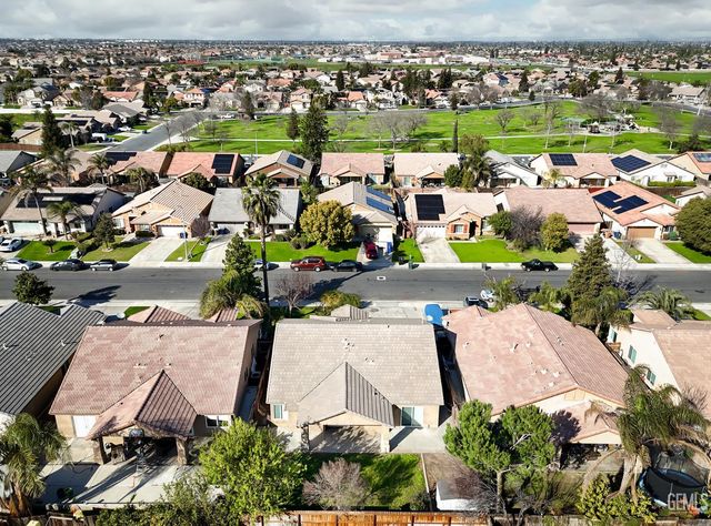 5109 Silver Clover Avenue, Bakersfield, CA 93313