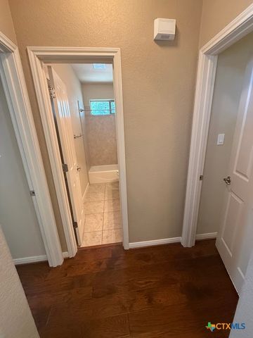 270 Delanoy Drive, Canyon Lake, TX 78133