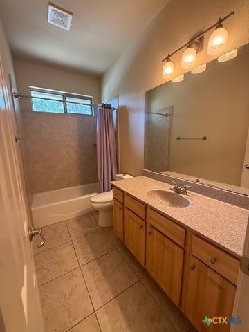 270 Delanoy Drive, Canyon Lake, TX 78133