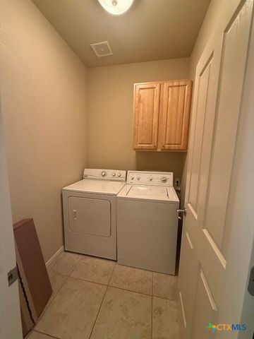 270 Delanoy Drive, Canyon Lake, TX 78133