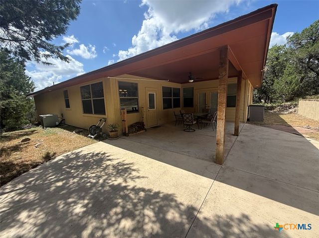 270 Delanoy Drive, Canyon Lake, TX 78133