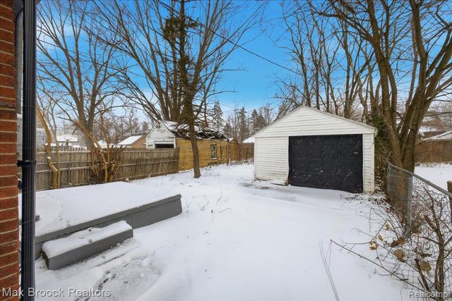 9722 Wayburn Street, Detroit, MI 48224