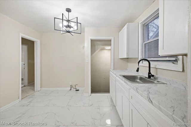 9722 Wayburn Street, Detroit, MI 48224