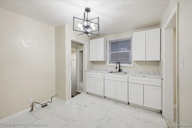 9722 Wayburn Street, Detroit, MI 48224