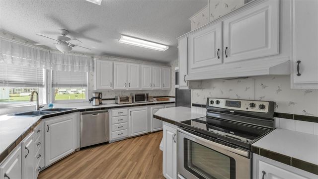 5248 ISLAND VIEW CIRCLE S, Polk City, FL 33868