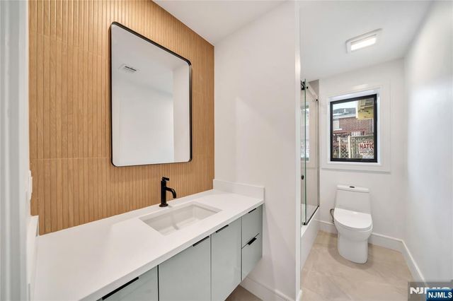 265 13th Street, Palisades Park, NJ 07650