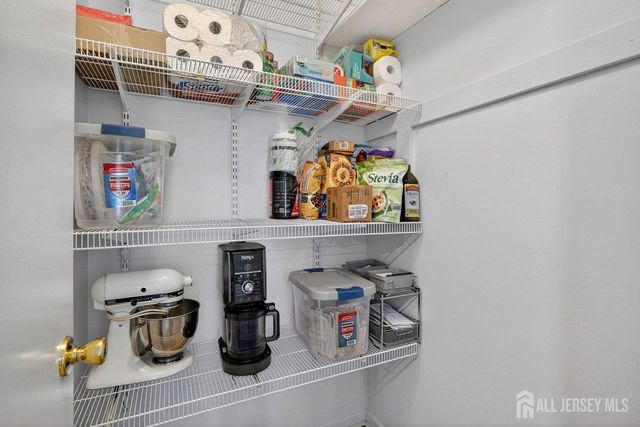 136 Hampshire Drive, Plainsboro, NJ 08536