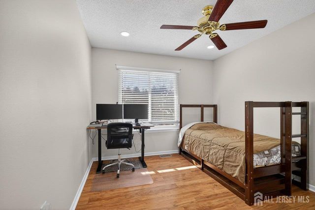 136 Hampshire Drive, Plainsboro, NJ 08536