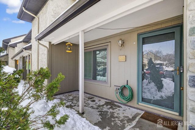 136 Hampshire Drive, Plainsboro, NJ 08536