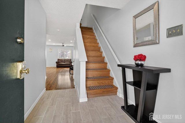 136 Hampshire Drive, Plainsboro, NJ 08536