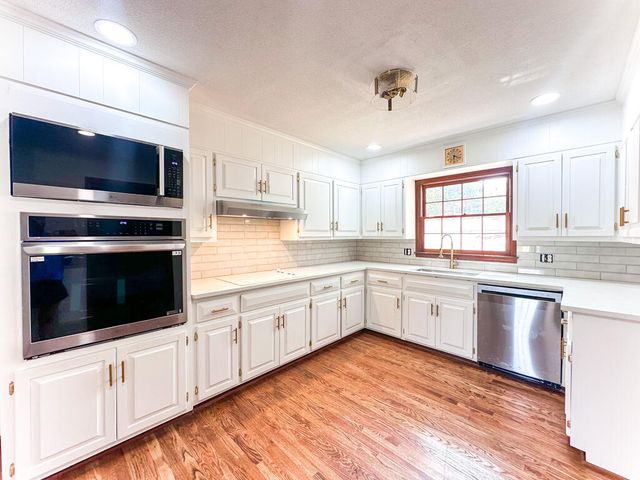 1305 W Crawford Street, Dalton, GA 30720