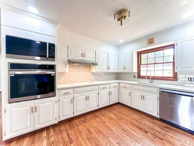 1305 W Crawford Street, Dalton, GA 30720