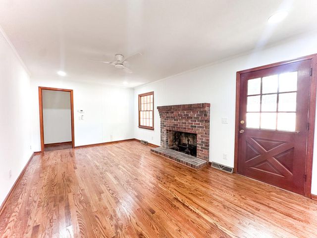 1305 W Crawford Street, Dalton, GA 30720
