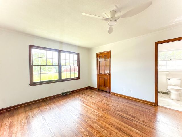 1305 W Crawford Street, Dalton, GA 30720
