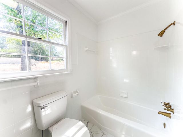 1305 W Crawford Street, Dalton, GA 30720