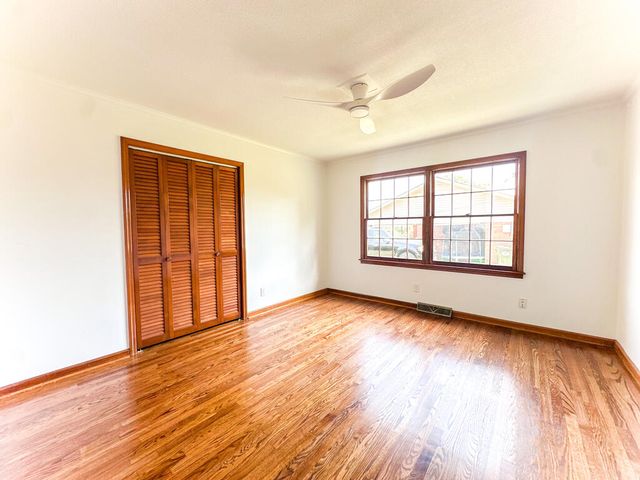 1305 W Crawford Street, Dalton, GA 30720