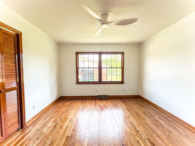 1305 W Crawford Street, Dalton, GA 30720