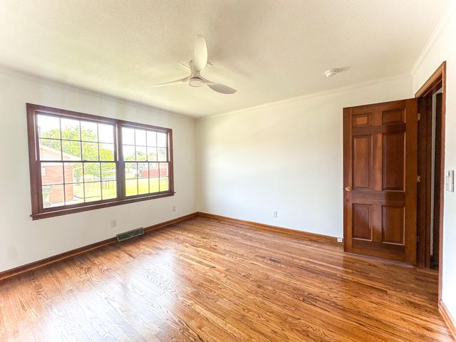 1305 W Crawford Street, Dalton, GA 30720