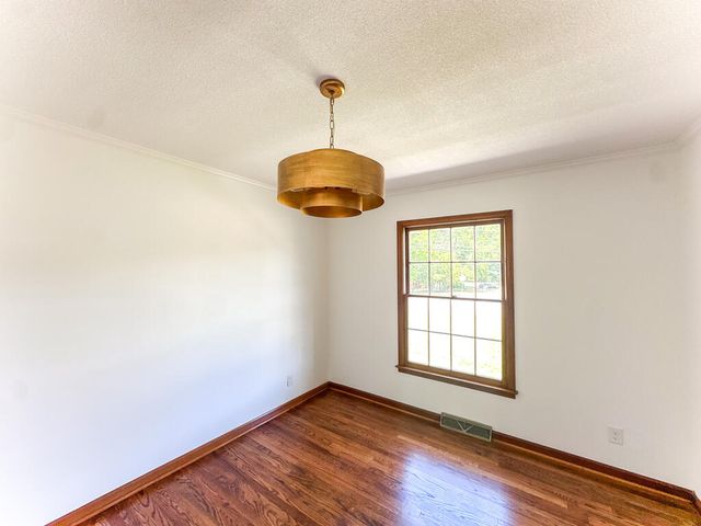 1305 W Crawford Street, Dalton, GA 30720