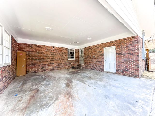 1305 W Crawford Street, Dalton, GA 30720