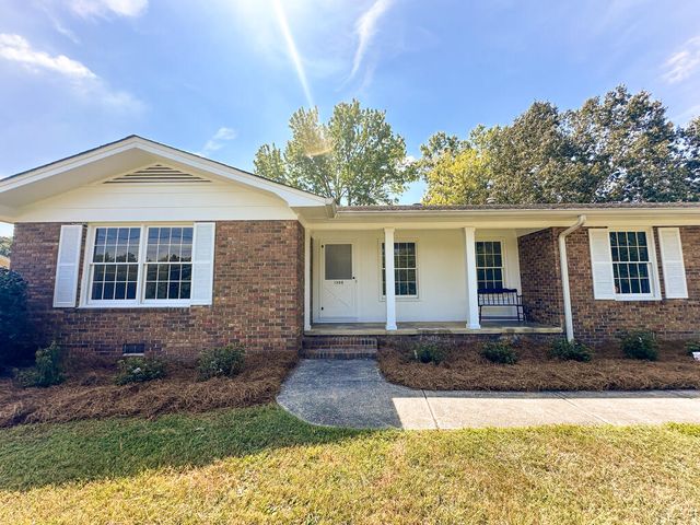 1305 W Crawford Street, Dalton, GA 30720