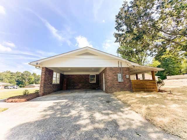 1305 W Crawford Street, Dalton, GA 30720