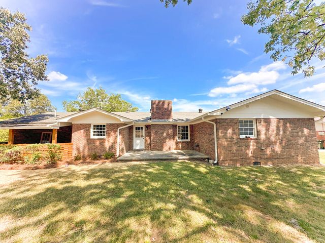 1305 W Crawford Street, Dalton, GA 30720