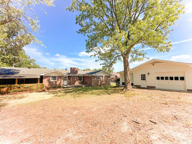 1305 W Crawford Street, Dalton, GA 30720