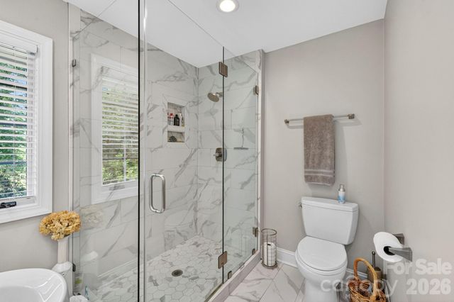 152 Skyview Circle, Asheville, NC 28804