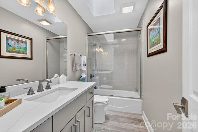 152 Skyview Circle, Asheville, NC 28804