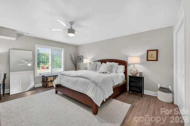 152 Skyview Circle, Asheville, NC 28804