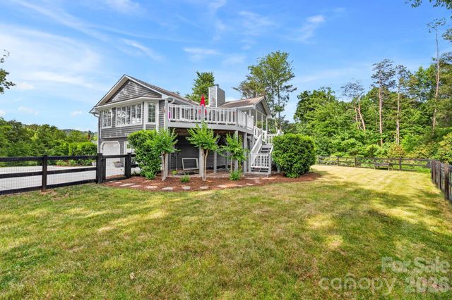 152 Skyview Circle, Asheville, NC 28804
