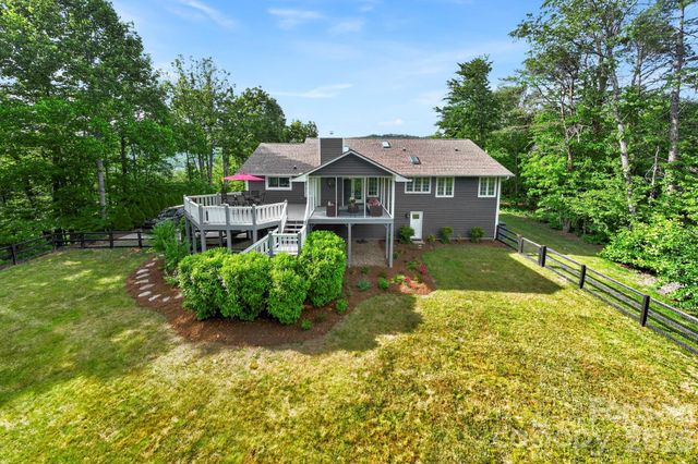 152 Skyview Circle, Asheville, NC 28804