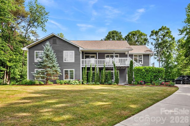 152 Skyview Circle, Asheville, NC 28804