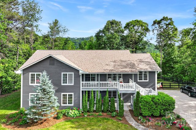152 Skyview Circle, Asheville, NC 28804